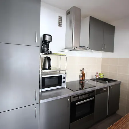 Studio Chamrousse, 1 Piece, 4 Personnes - Fr-1-340-277 דירה